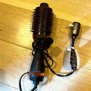 Foxybae Blowout Brush